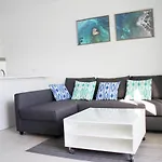 Harmony & Ocean Waves شقة